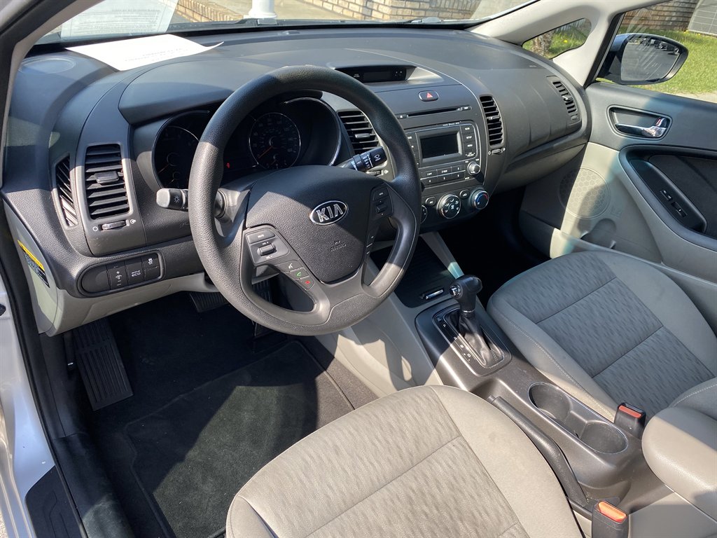 2016 Kia Forte - $8,695