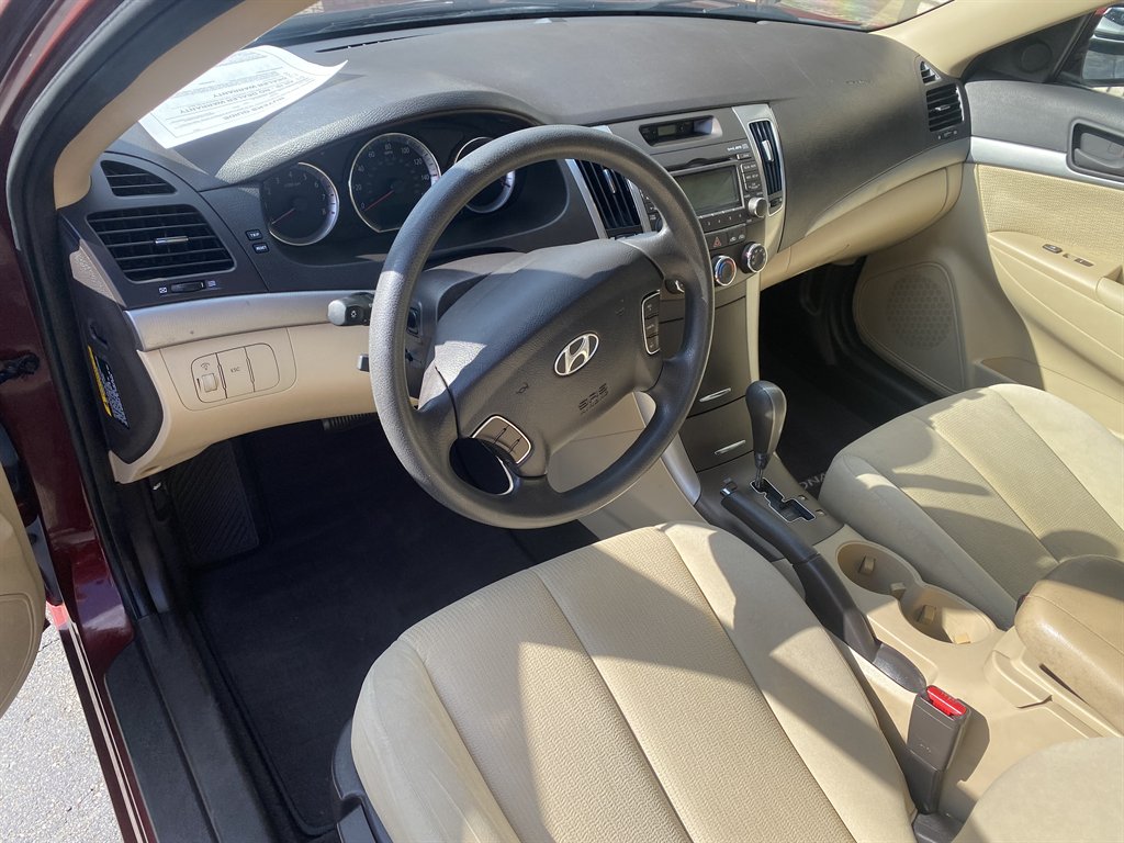 2009 Hyundai Sonata - $8,695