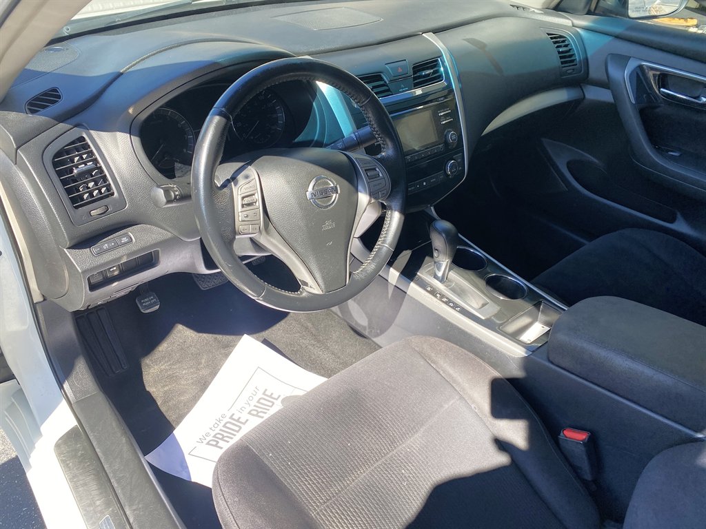 2013 Nissan Altima - $7,995