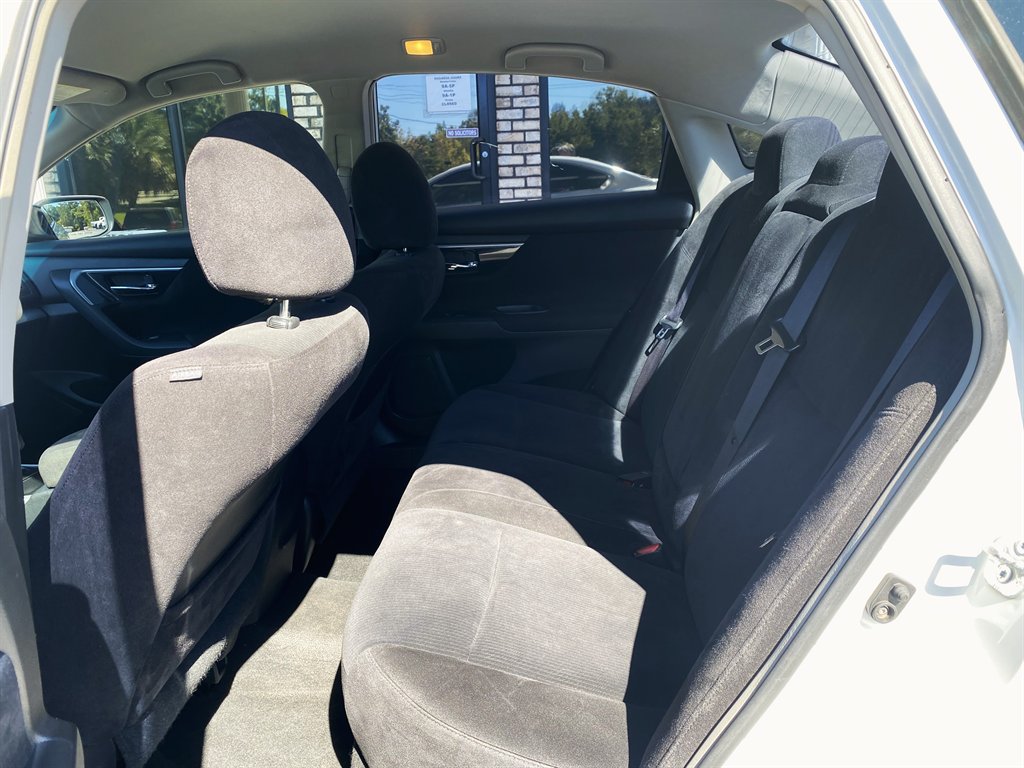 2013 Nissan Altima - $7,995