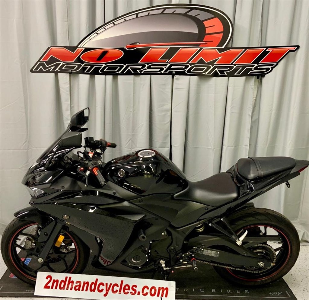 2017 Yamaha Yzf-r3 - $4,250