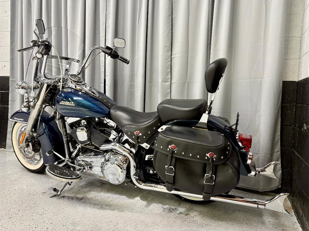 2016 Harley-davidson Heritage Softail Classic - $9,995
