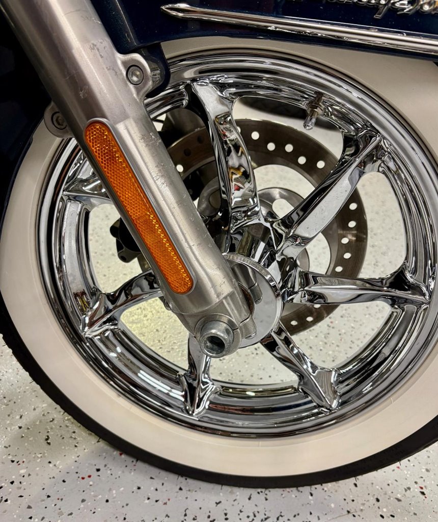 2016 Harley-davidson Heritage Softail Classic - $9,995