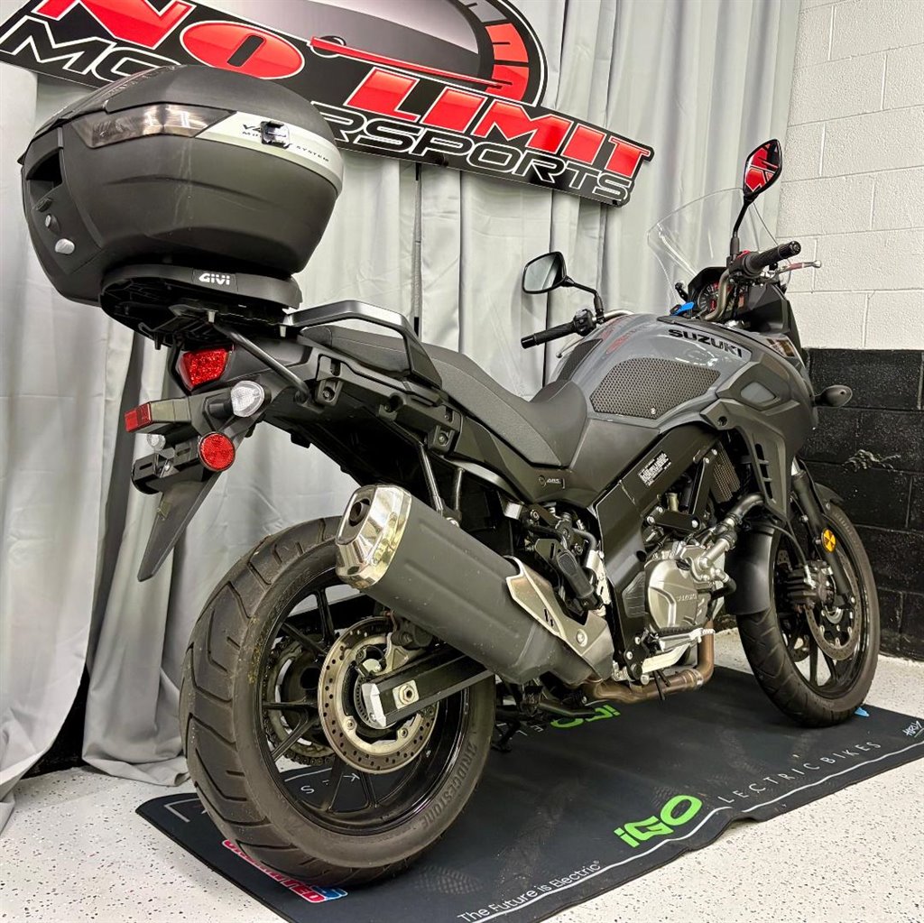 2024 Suzuki GSX-R750 - $8,695