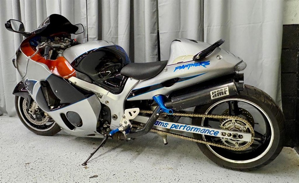 2002 Suzuki GSX-R600 - $8,495