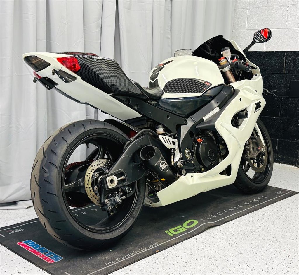 2006 Suzuki Gsx-r1000 - $7,999