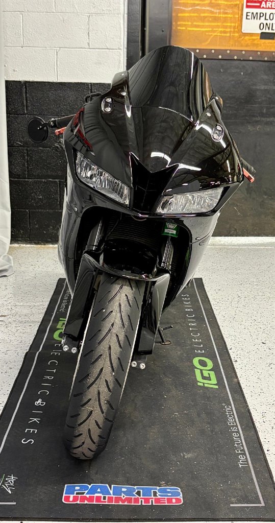 2016 Honda Cbr600rr - $8,999
