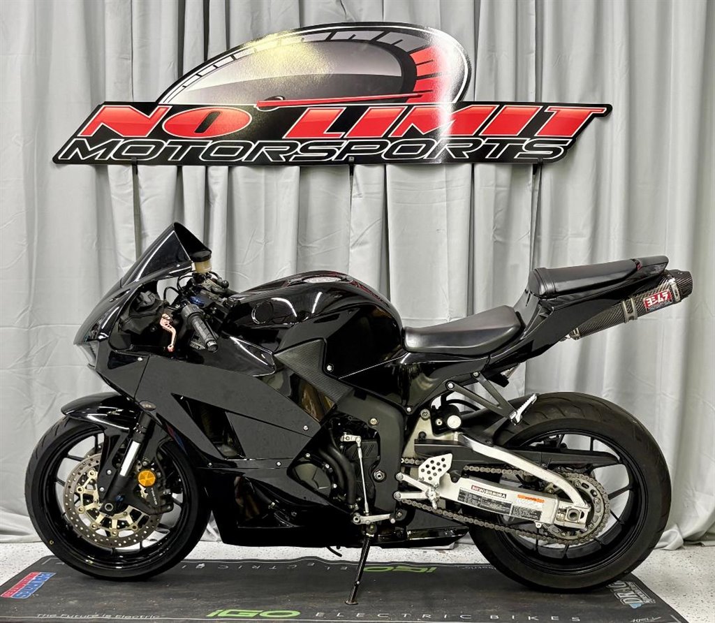 2016 Honda Cbr600rr - $8,999
