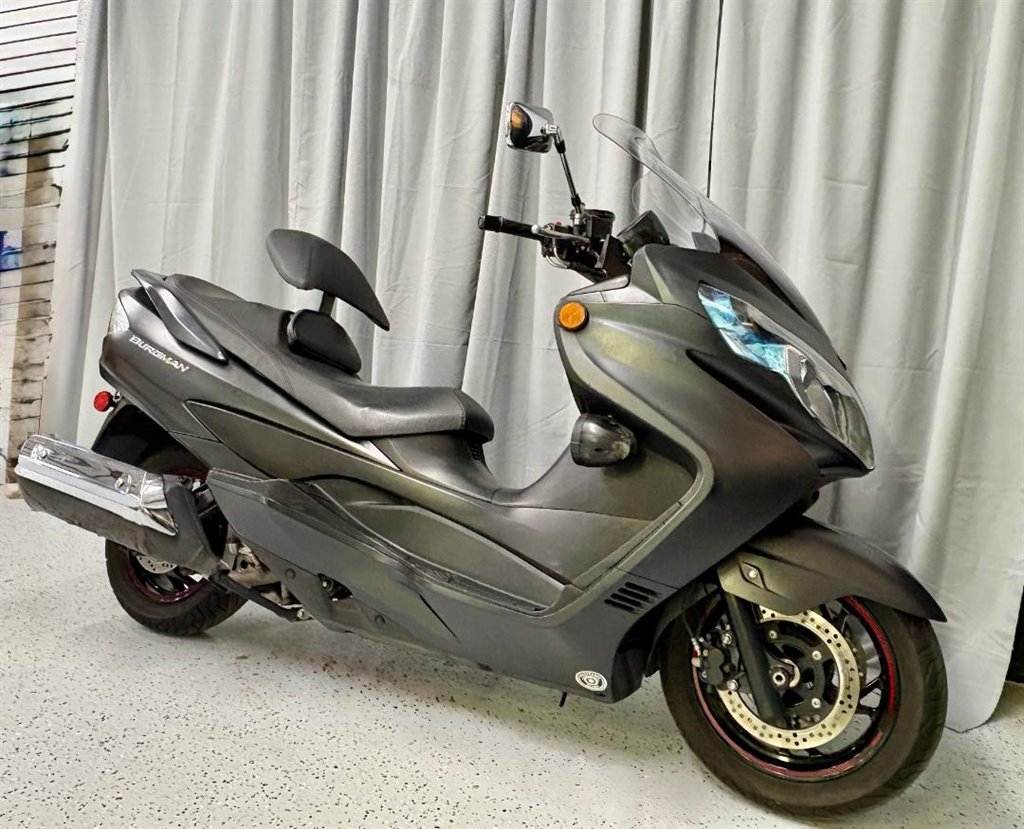 2015 Suzuki Burgman 400 - $2,999