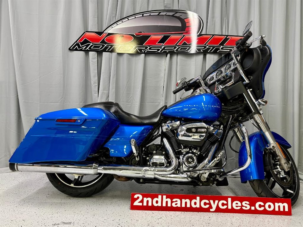 2018 Harley-Davidson FLHX Street Glide - $14,999