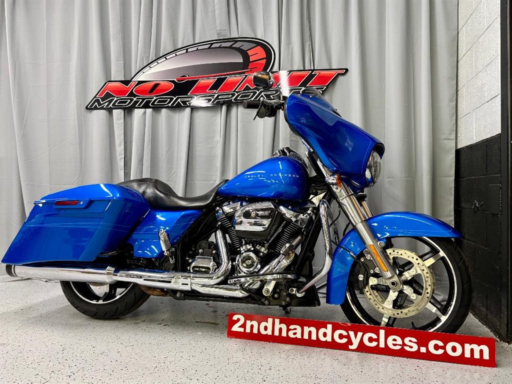 2018 Harley-Davidson FLHX Street Glide - $14,999