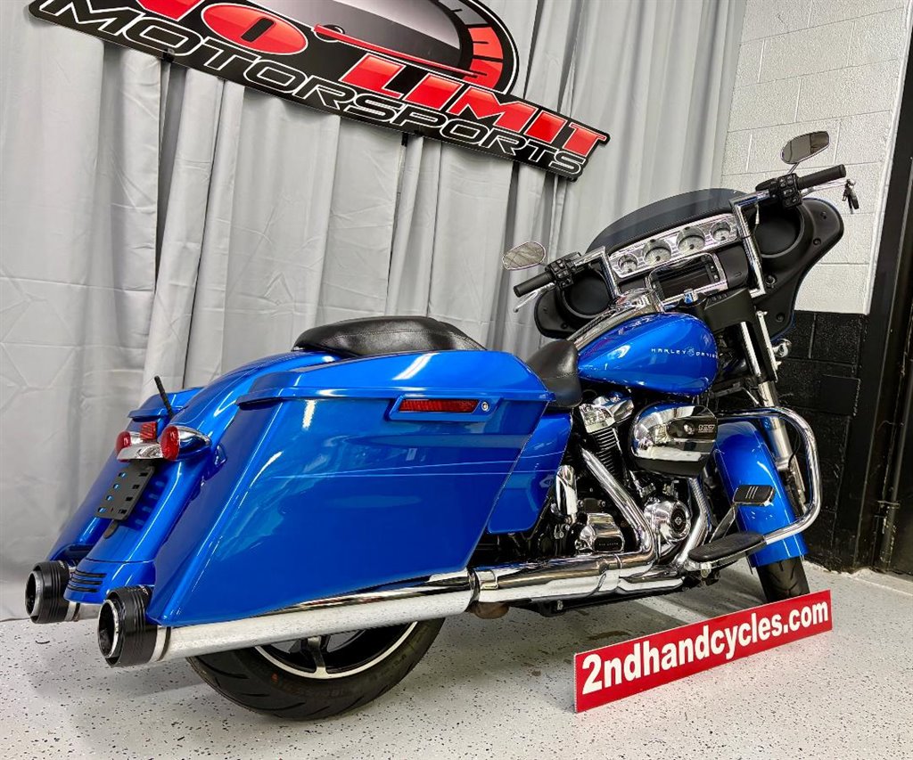 2018 Harley-Davidson FLHX Street Glide - $14,999