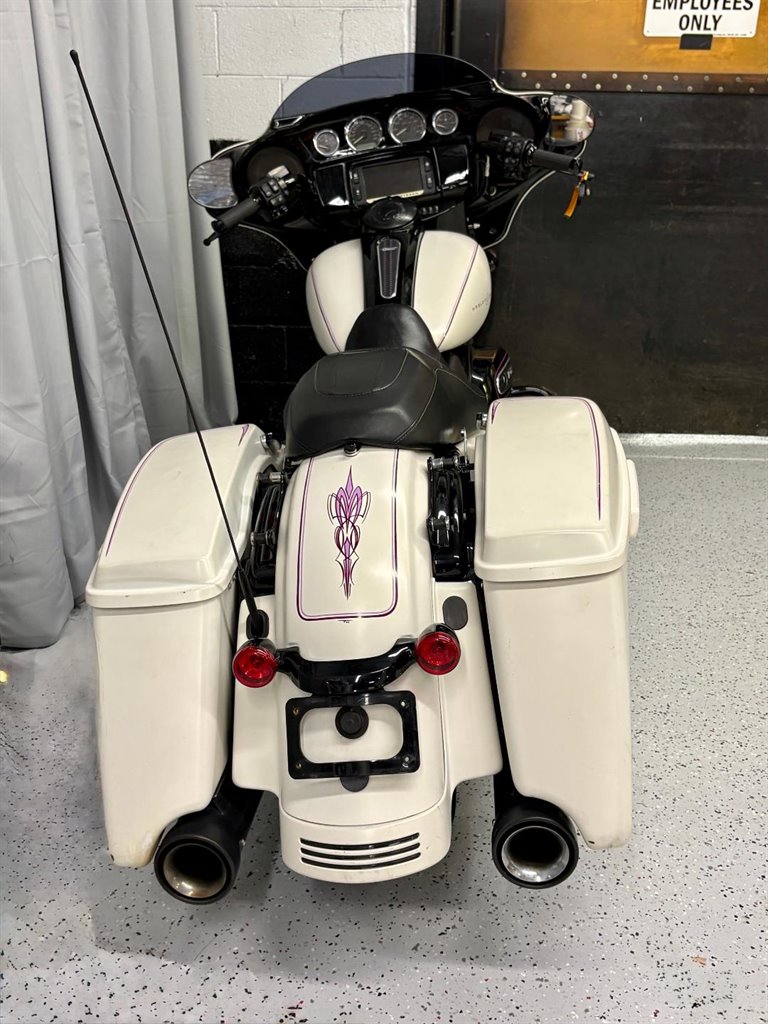 2018 Harley-davidson Street Glide Special - $18,999