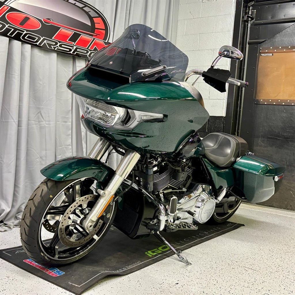 2024 Harley-davidson Road Glide - $21,999