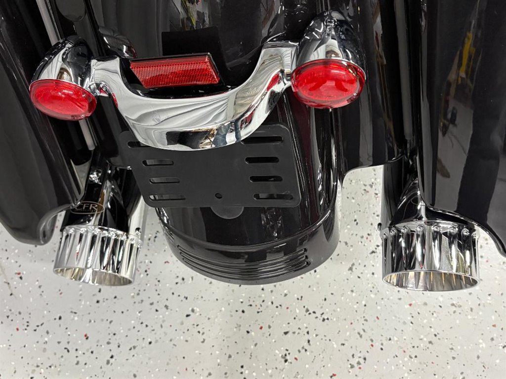 2021 Harley-davidson Street Glide Special - $21,999