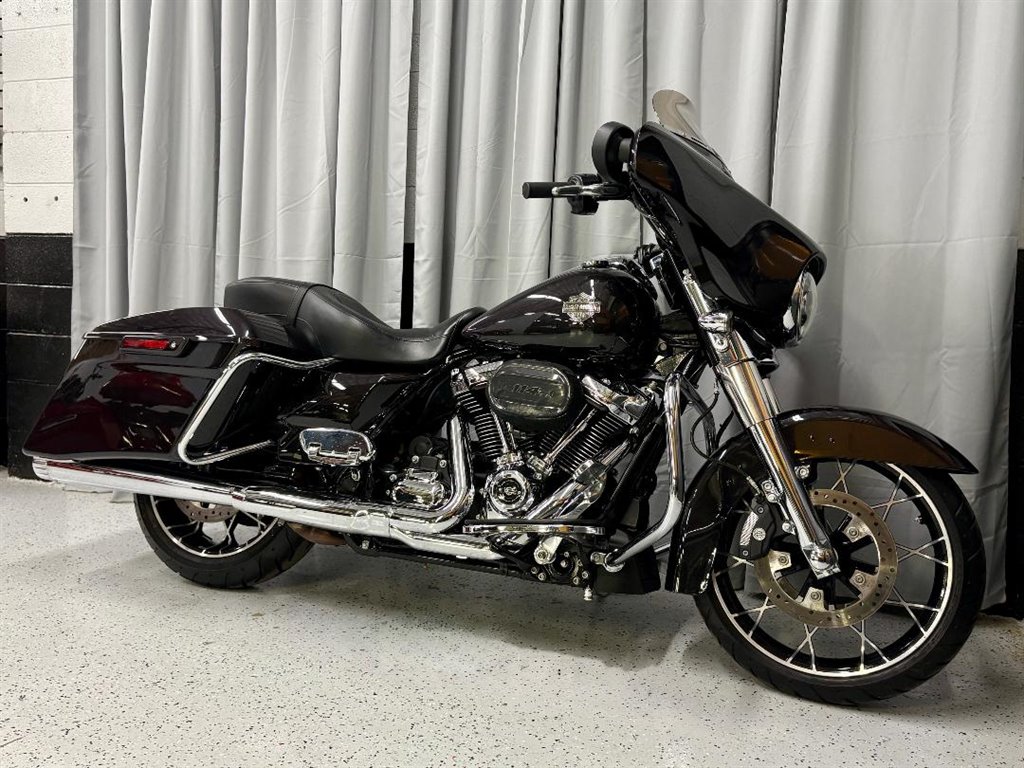 2021 Harley-davidson Street Glide Special - $21,999
