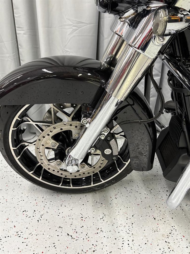 2021 Harley-davidson Street Glide Special - $21,999
