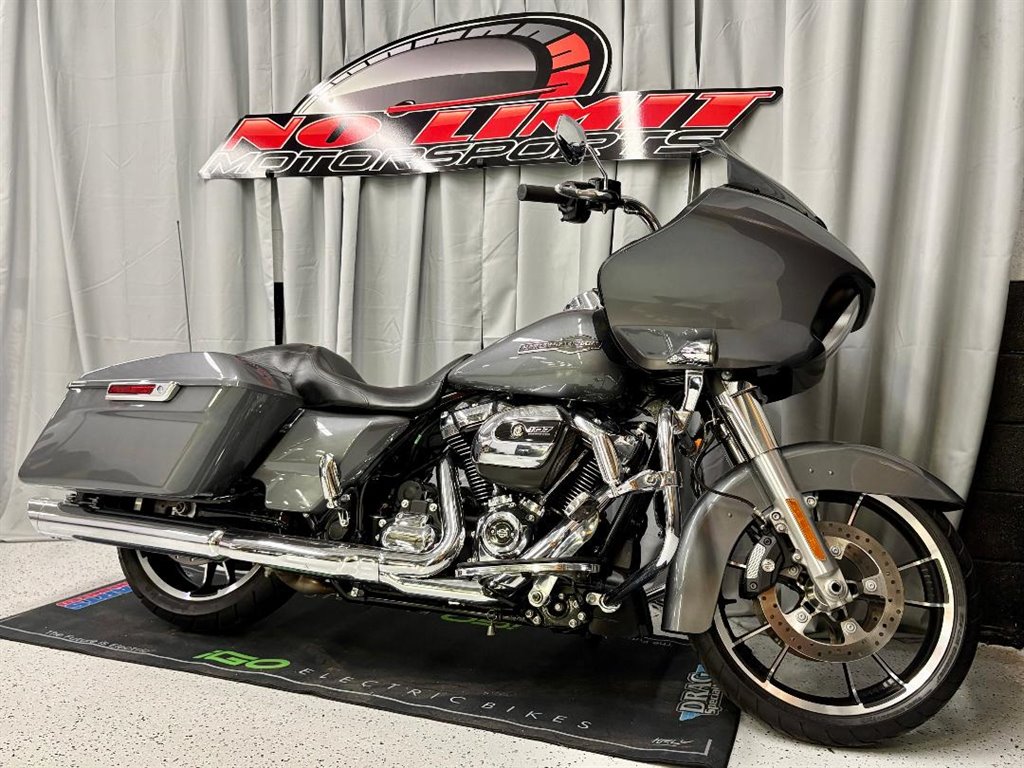 2021 Harley-davidson Road Glide - $19,995