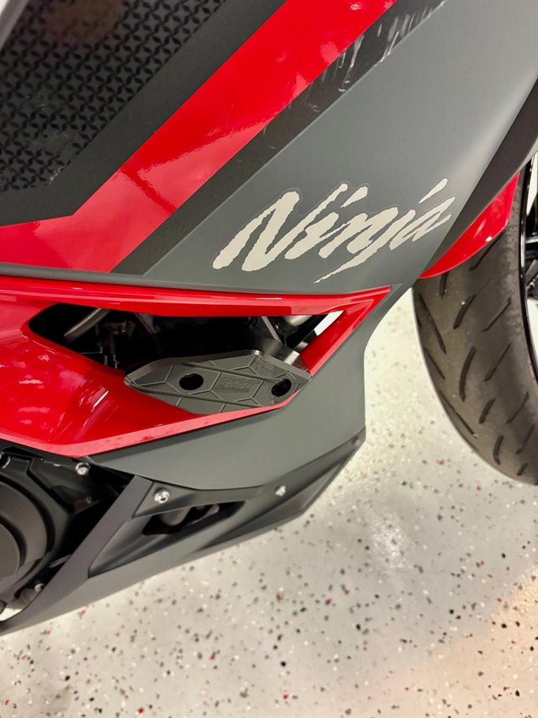 2025 Kawasaki Ninja 500 - $6,399
