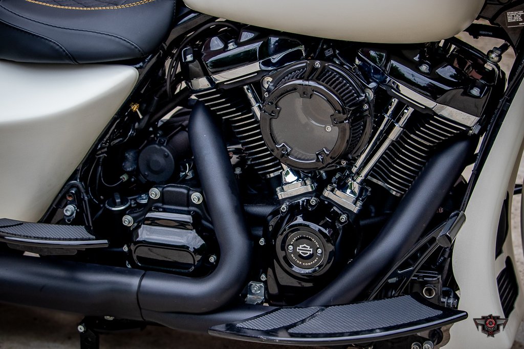 2018 Harley-davidson Street Glide Special - $33,777