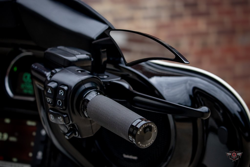 2018 Harley-davidson Street Glide Special - $33,777