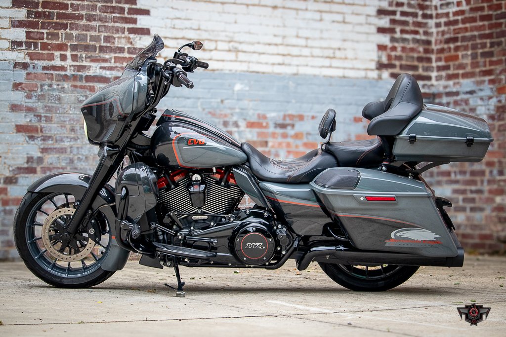 2018 Harley-davidson Cvo Street Glide - $35,995