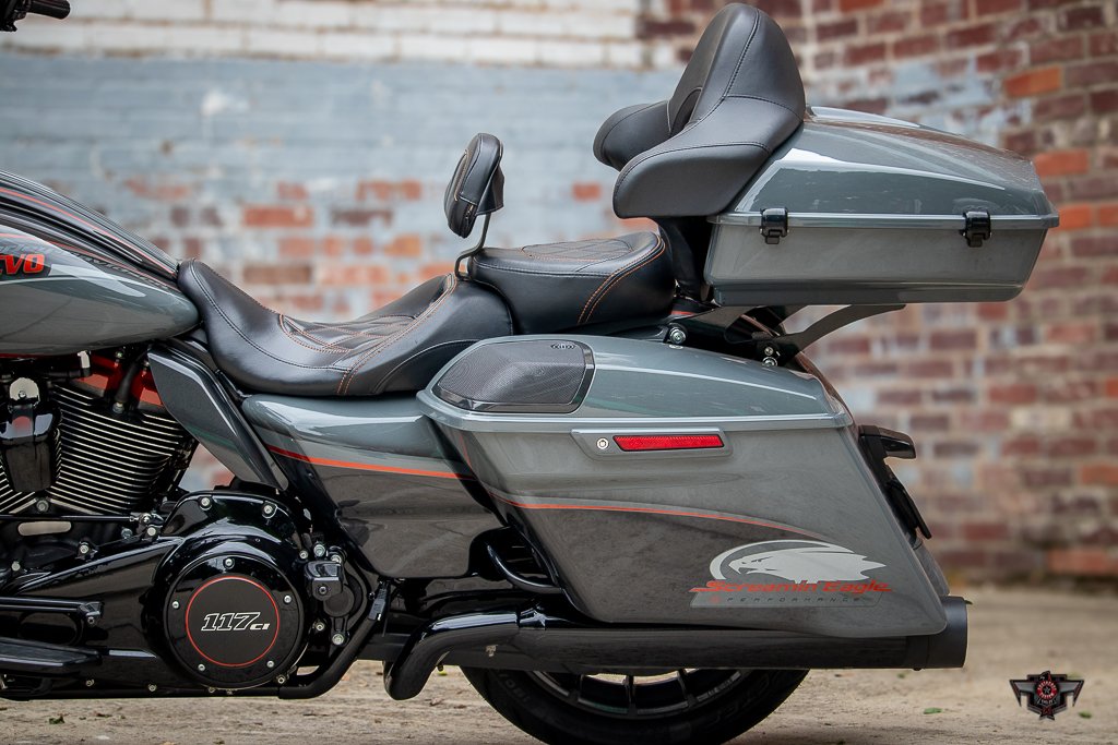 2018 Harley-davidson Cvo Street Glide - $35,995