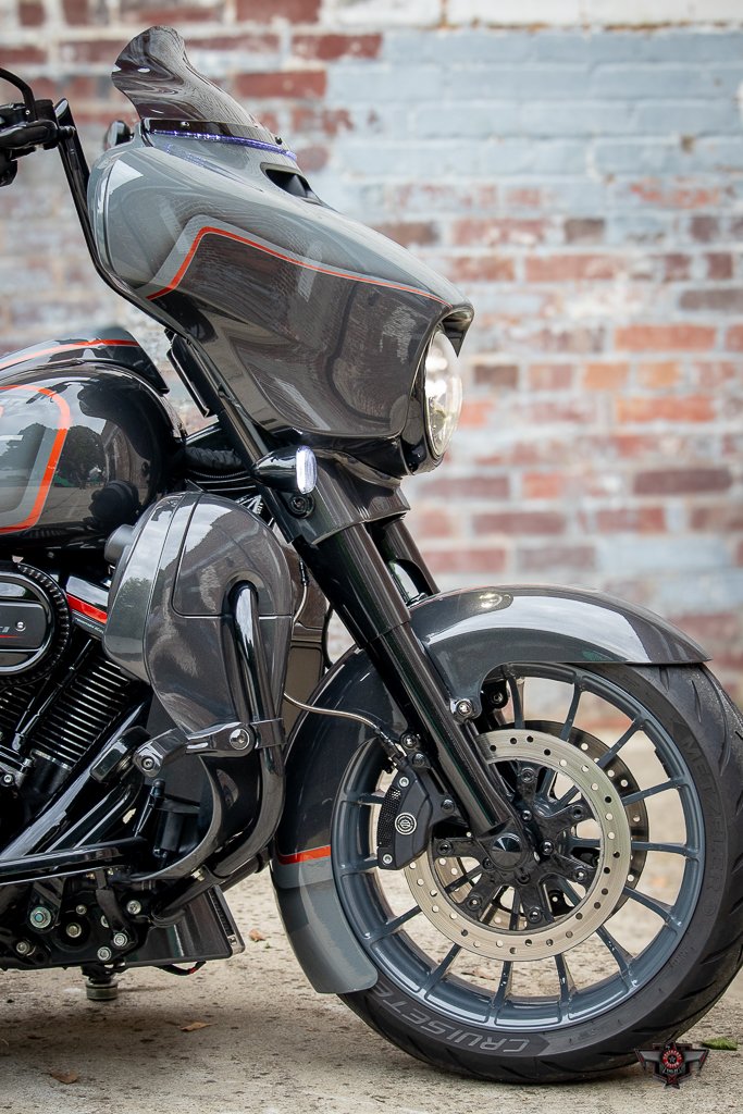 2018 Harley-davidson Cvo Street Glide - $35,995