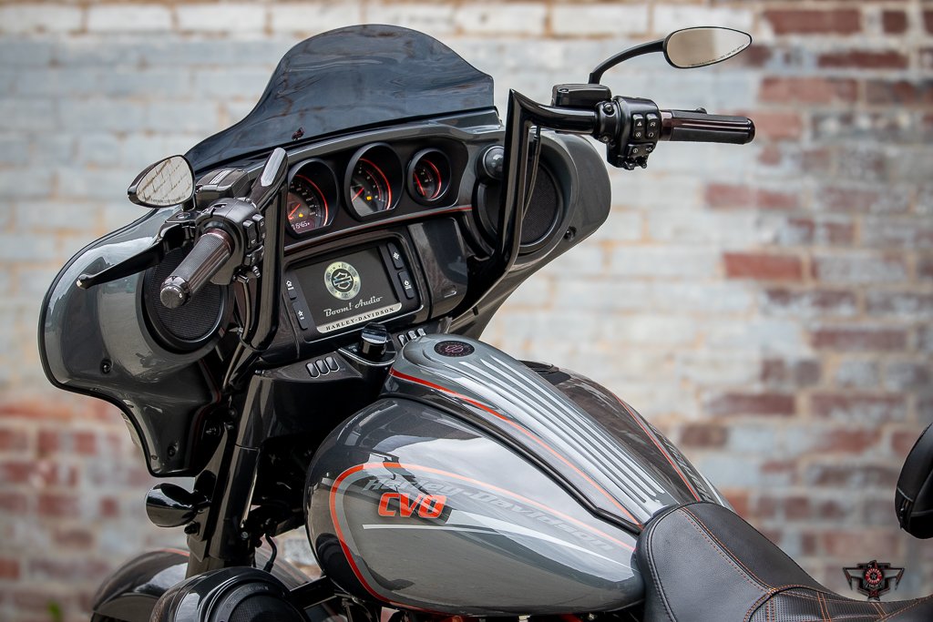 2018 Harley-davidson Cvo Street Glide - $35,995