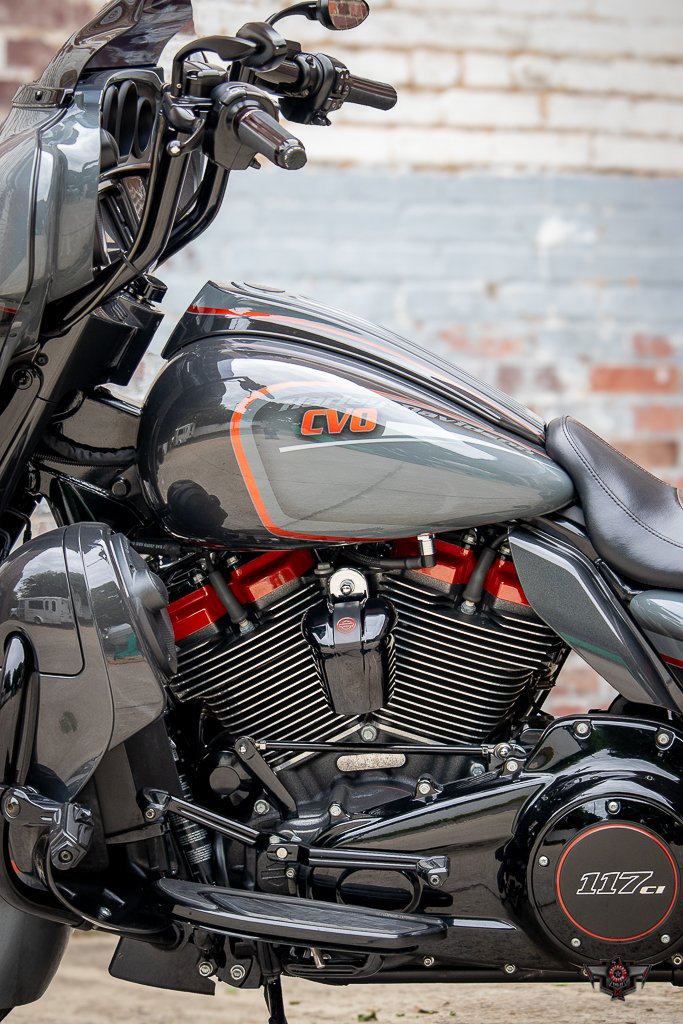 2018 Harley-davidson Cvo Street Glide - $35,995