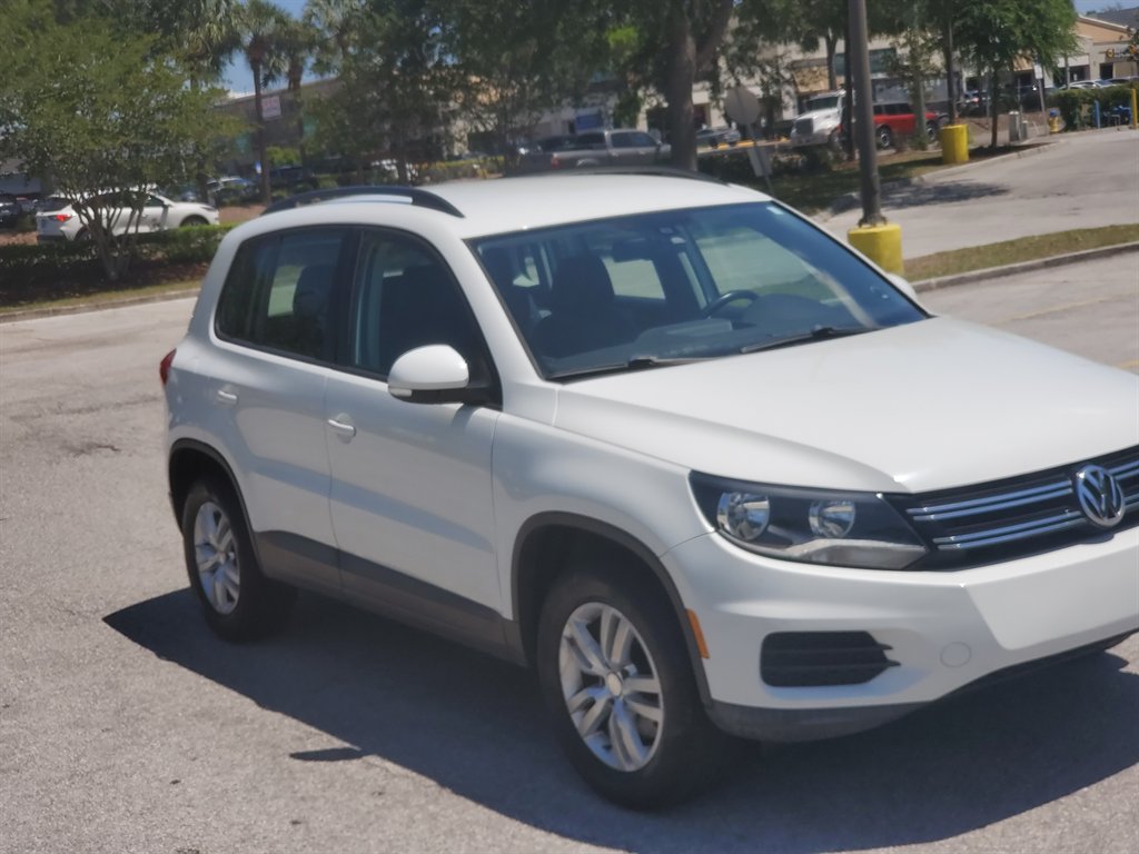 2016 Volkswagen Tiguan - $7,500