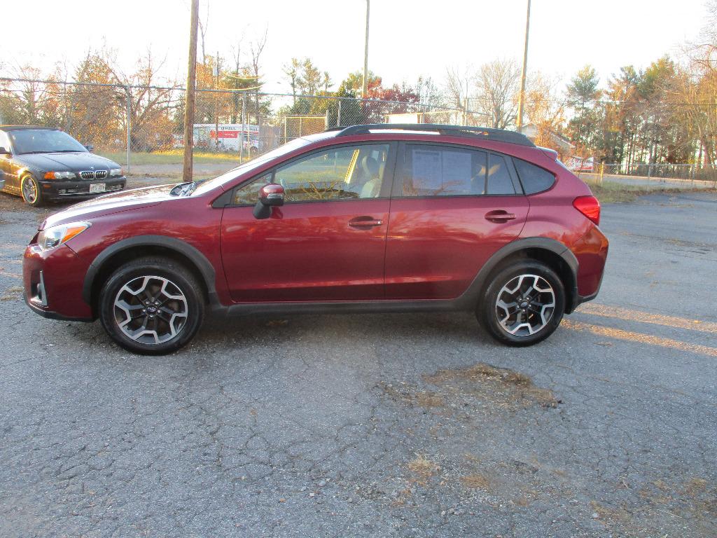 2016 Subaru Crosstrek Limited photo