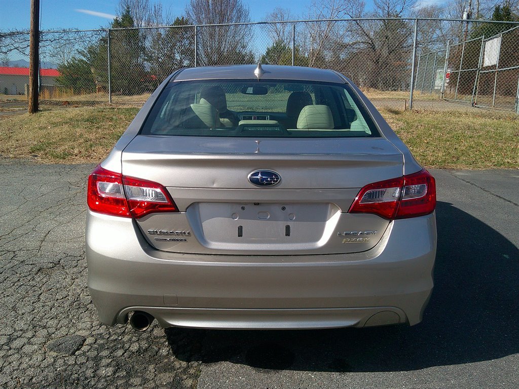 2016 Subaru Legacy Limited photo