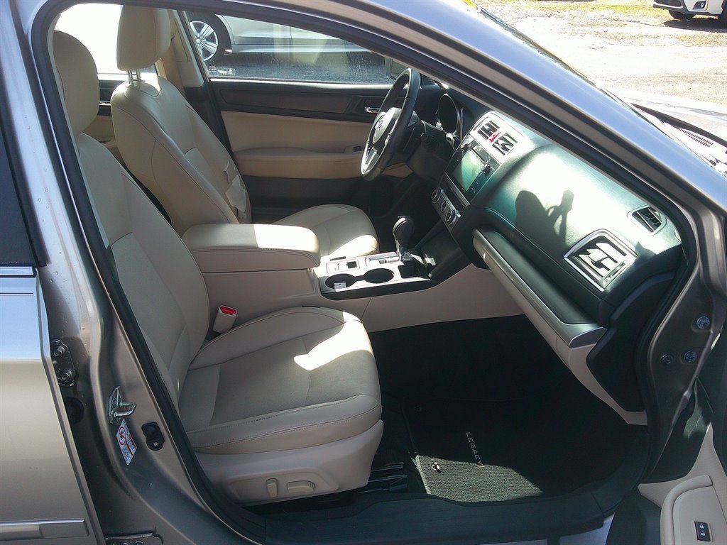 2016 Subaru Legacy Limited photo