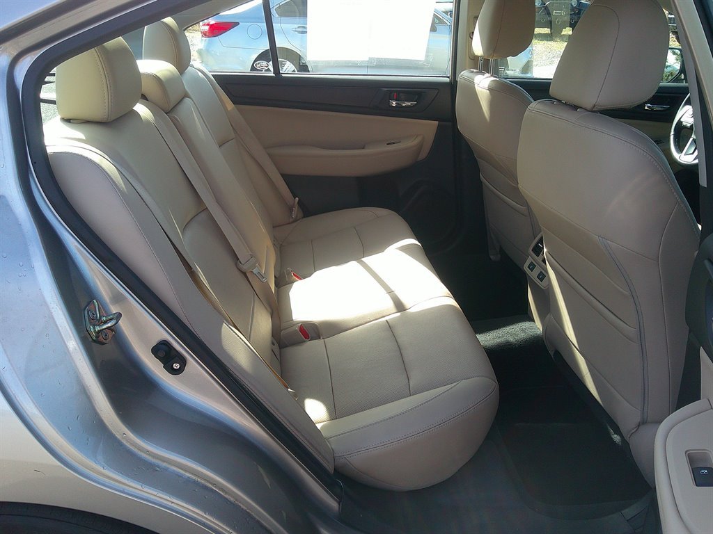 2016 Subaru Legacy Limited photo
