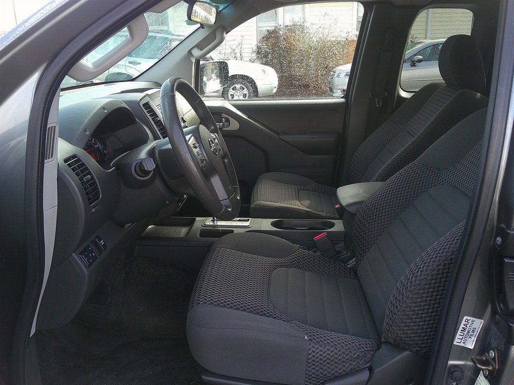 2016 Nissan Frontier SV photo