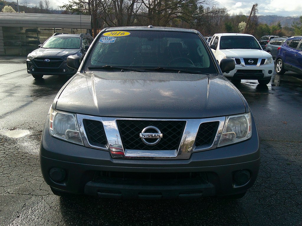 2016 Nissan Frontier SV photo