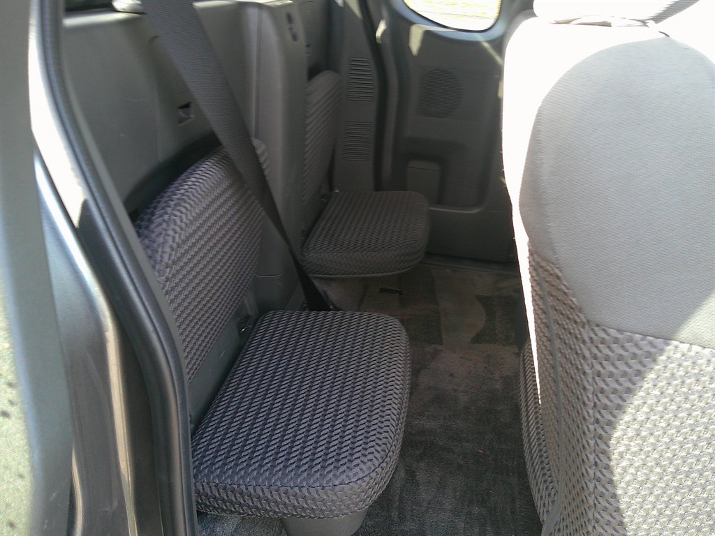 2016 Nissan Frontier SV photo