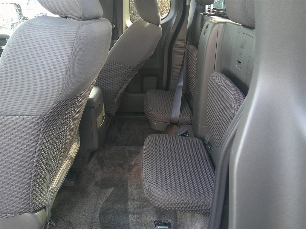 2016 Nissan Frontier SV photo