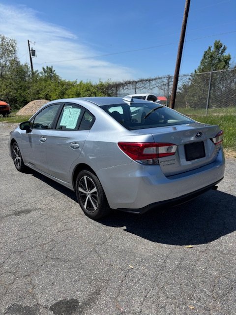 2022 Subaru Impreza Premium photo