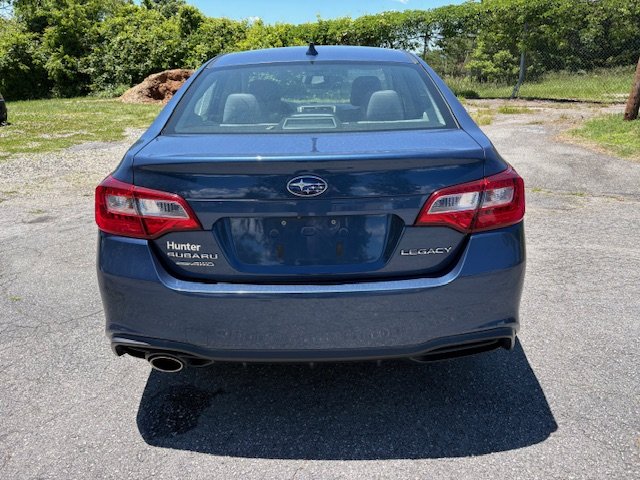 2019 Subaru Legacy Premium photo