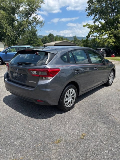 2022 Subaru Impreza Base photo 6