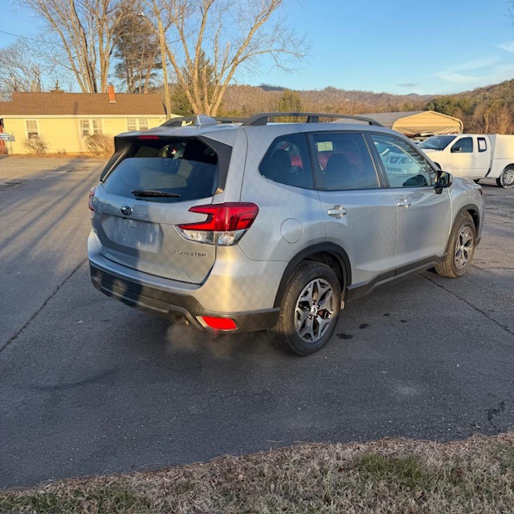 2020 Subaru Forester - $18,999