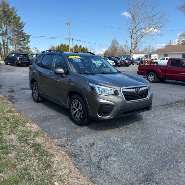 2019 Subaru Forester - $13,299