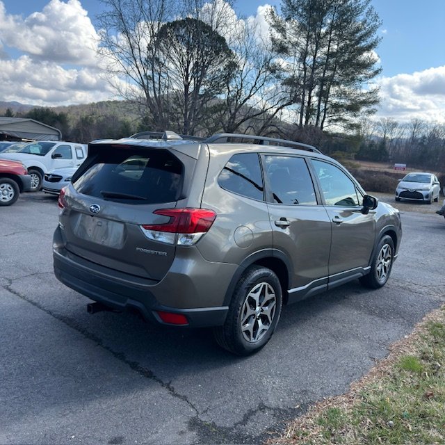 2019 Subaru Forester - $13,299