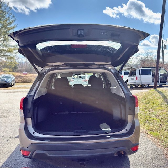2019 Subaru Forester - $13,299