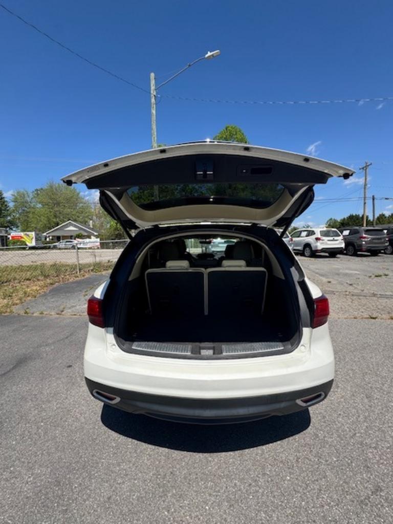 2016 Acura MDX - $16,999