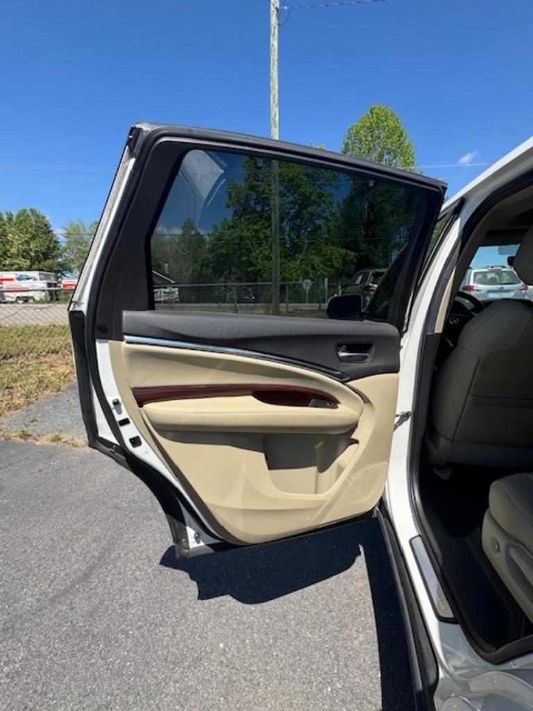 2016 Acura MDX - $16,999