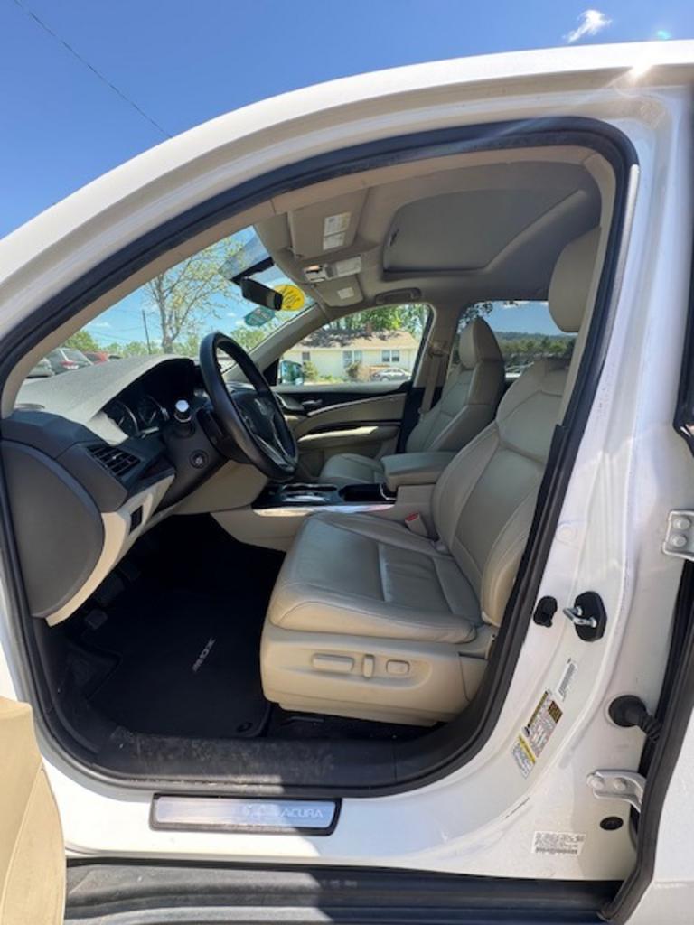 2016 Acura MDX - $16,999