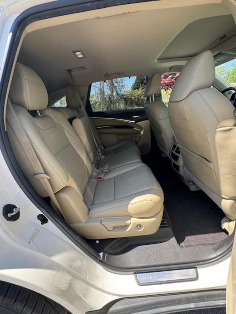 2016 Acura MDX - $16,999